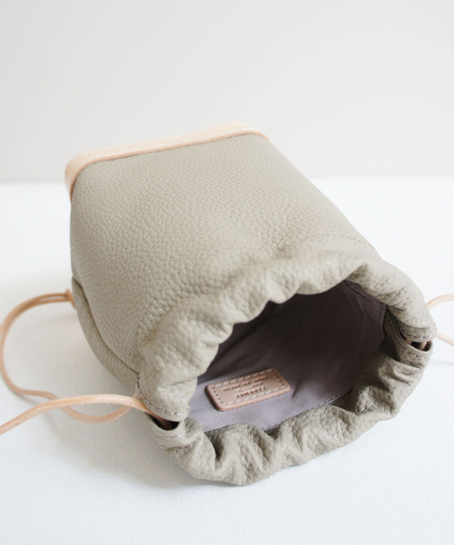 TIDEWAY(タイドウェイ)の「Pd DRAW STRING BAG(ショルダーバッグ・レディース・グレー/ブラウン/グレイッシュベージュ/ブラック・FREE)」の14枚目の写真