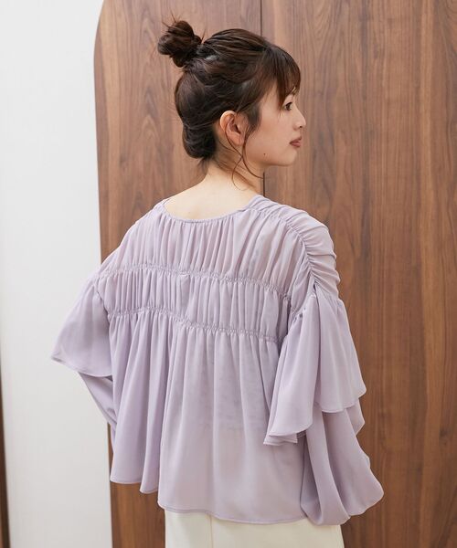MAJESTIC LEGON(マジェスティックレゴン)の「ボリュームギャザーブラウス(シャツ/ブラウス・レディース・ライトグレー/ピンク/アイボリー・MEDIUM)」の11枚目の写真