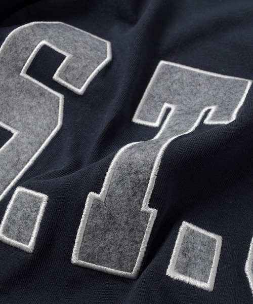 GLAZOS（グラソス）の「フロントグラフィックアップリケ刺繍長袖Tシャツ（Tシャツ/カットソー・キッズ・ホワイト/ベージュ/ネイビー・140cm/150cm/160cm/170cm/130cm）」の16枚目の写真