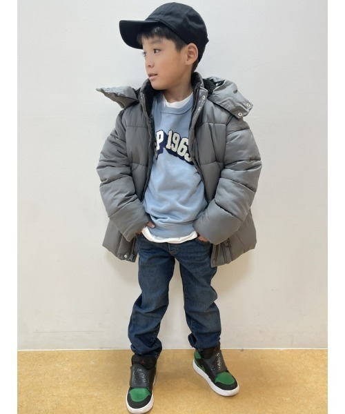 GAP（ギャップ）の「Gapロゴ グラフィック スウェット・トレーナー (キッズ)（スウェット・キッズ・グレー/ネイビー/ライトブルー/レッド/ブルー/ベージュ・120cm/130cm/140cm/150cm/160cm）」の11枚目の写真