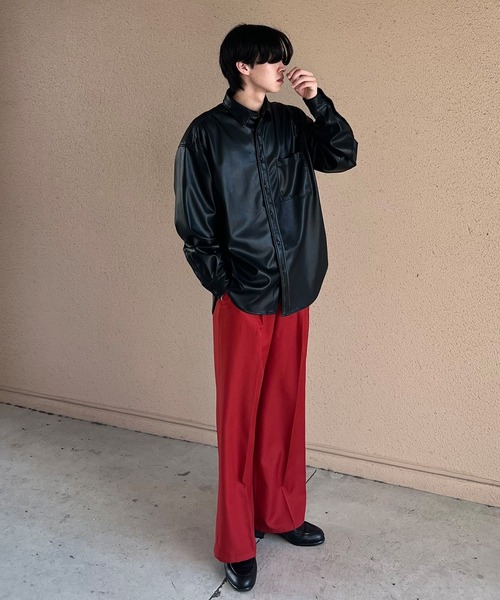 PICSAS（ピクサス）の「【PICSAS】フェイクレザーオーバーサイズシャツ（シャツ/ブラウス・メンズ・ブラック/ダークブラウン・M/L）」の4枚目の写真