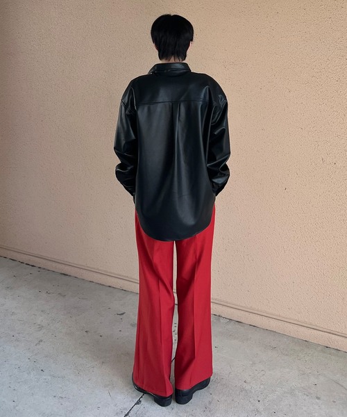 PICSAS（ピクサス）の「【PICSAS】フェイクレザーオーバーサイズシャツ（シャツ/ブラウス・メンズ・ブラック/ダークブラウン・M/L）」の8枚目の写真