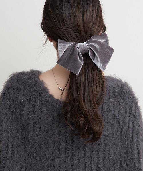 Chico（チコ）の「BIGベロアバレッタ（バレッタ/ヘアクリップ・レディース・グレー/ブラック/ブルー・FREE）」の6枚目の写真