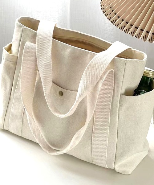 Anuenue(アヌエヌエ)の「4ポケット付きトートバッグ(トートバッグ・レディース・ブラック/ホワイト・FREE)」の9枚目の写真