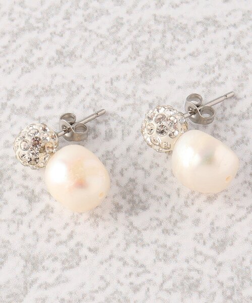 grove(グローブ)の「◆【MADE IN JAPAN】淡水パールビジューロンデルピアス(ピアス(両耳用)・レディース・ホワイト・00)」の6枚目の写真