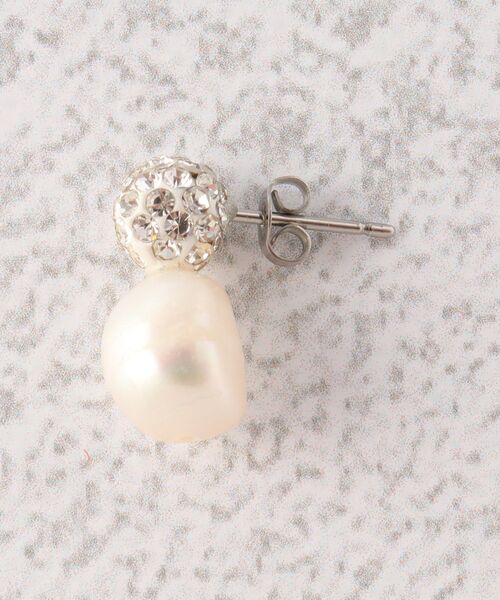 grove(グローブ)の「◆【MADE IN JAPAN】淡水パールビジューロンデルピアス(ピアス(両耳用)・レディース・ホワイト・00)」の5枚目の写真