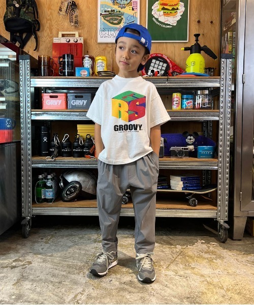 GROOVY COLORS（グルービーカラーズ）の「GRS Tシャツ（Tシャツ/カットソー・キッズ・ホワイト・120/100/110/90）」の5枚目の写真
