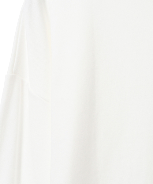 MELROSE claire（メルローズ クレール）の「【程よい厚み安心感のあるコットンスムースプルオーバー】（Tシャツ/カットソー・レディース・グレイッシュベージュ/ブラック/オフホワイト・FREE）」の12枚目の写真