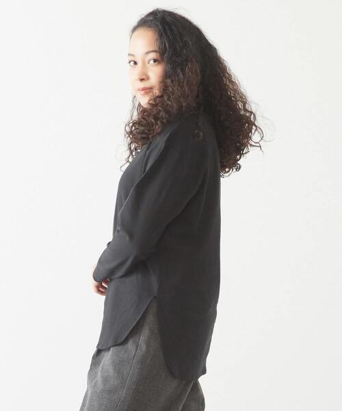 MELROSE claire（メルローズ クレール）の「【程よい厚み安心感のあるコットンスムースプルオーバー】（Tシャツ/カットソー・レディース・グレイッシュベージュ/ブラック/オフホワイト・FREE）」の21枚目の写真