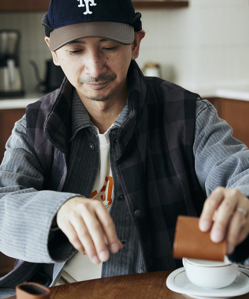 JOURNAL STANDARD relume（ジャーナルスタンダード　レリューム）の「【FROSTPROOF / フロストプルーフ】別注 PUFF ベスト（ベスト・メンズ・ブラック/レッド・MEDIUM/LARGE）」の13枚目の写真