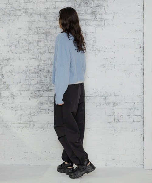 LAKOLE（ラコレ）の「7ゲージシャギーカーディガン / 995790（カーディガン/ボレロ・レディース・オフホワイト/グレー/ライトブルー・SMALL/MEDIUM）」の5枚目の写真