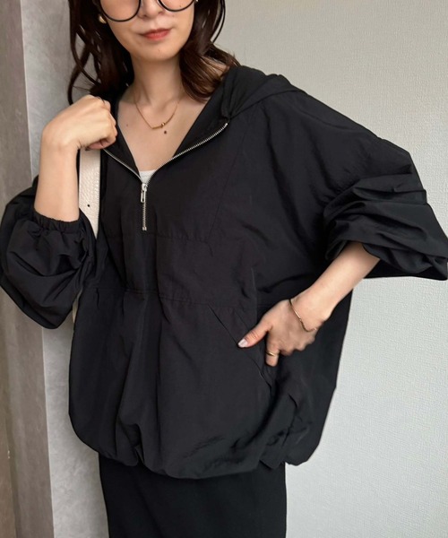 one after another NICE CLAUP（ワンアフターアナザーナイスクラップ）の「アノラックパーカー【ZOZO限定商品】（ナイロンジャケット・レディース・オフホワイト/アイボリー/ブラック・FREE）」の3枚目の写真