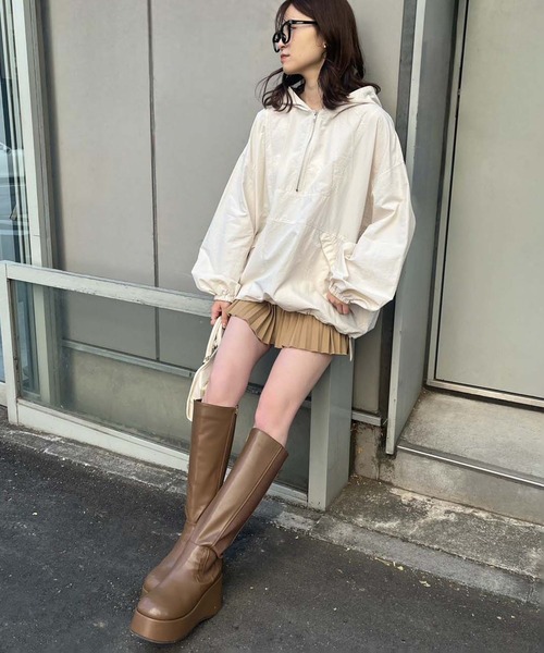 one after another NICE CLAUP（ワンアフターアナザーナイスクラップ）の「アノラックパーカー【ZOZO限定商品】（ナイロンジャケット・レディース・オフホワイト/アイボリー/ブラック・FREE）」の8枚目の写真