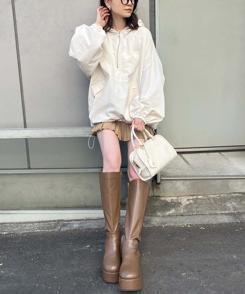 one after another NICE CLAUP（ワンアフターアナザーナイスクラップ）の「アノラックパーカー【ZOZO限定商品】（ナイロンジャケット・レディース・オフホワイト/アイボリー/ブラック・FREE）」の7枚目の写真