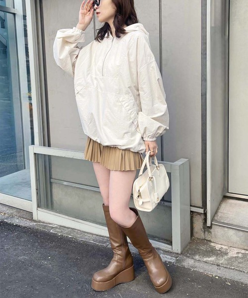 one after another NICE CLAUP（ワンアフターアナザーナイスクラップ）の「アノラックパーカー【ZOZO限定商品】（ナイロンジャケット・レディース・オフホワイト/アイボリー/ブラック・FREE）」の5枚目の写真