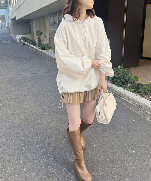 one after another NICE CLAUP（ワンアフターアナザーナイスクラップ）の「アノラックパーカー【ZOZO限定商品】（ナイロンジャケット・レディース・オフホワイト/アイボリー/ブラック・FREE）」の9枚目の写真