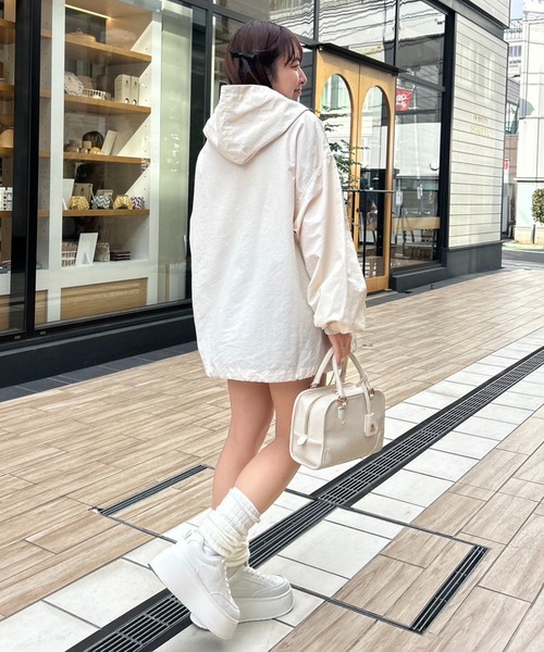 one after another NICE CLAUP（ワンアフターアナザーナイスクラップ）の「アノラックパーカー【ZOZO限定商品】（ナイロンジャケット・レディース・オフホワイト/アイボリー/ブラック・FREE）」の15枚目の写真