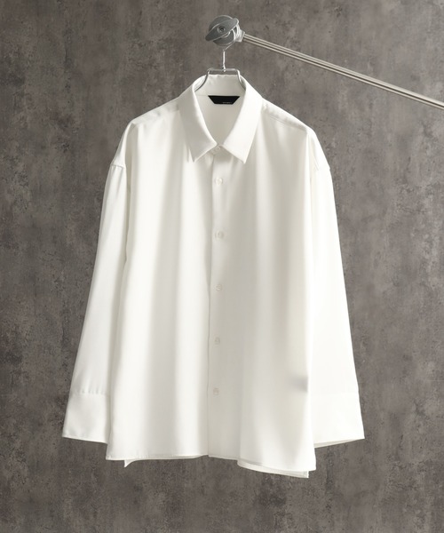 Art re A select（アトリエセレクト）の「シルキースムース 2wayアームスリット ボリュームスリーブ オーバーサイズシャツ（シャツ/ブラウス・メンズ・ホワイト/ブラック・M/L）」の7枚目の写真