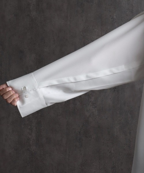 Art re A select（アトリエセレクト）の「シルキースムース 2wayアームスリット ボリュームスリーブ オーバーサイズシャツ（シャツ/ブラウス・メンズ・ホワイト/ブラック・M/L）」の12枚目の写真