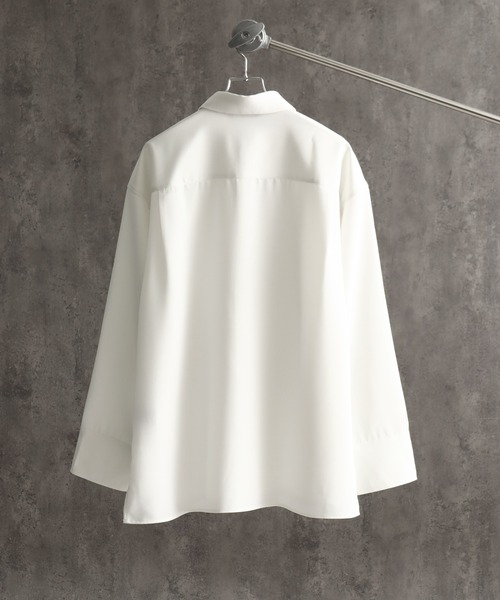 Art re A select（アトリエセレクト）の「シルキースムース 2wayアームスリット ボリュームスリーブ オーバーサイズシャツ（シャツ/ブラウス・メンズ・ホワイト/ブラック・M/L）」の14枚目の写真