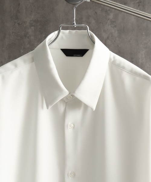 Art re A select（アトリエセレクト）の「シルキースムース 2wayアームスリット ボリュームスリーブ オーバーサイズシャツ（シャツ/ブラウス・メンズ・ホワイト/ブラック・M/L）」の13枚目の写真