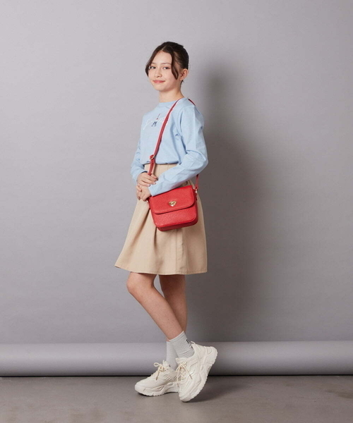 a.v.v（アーヴェヴェ）の「[100-130]【セットアップ対応】ハイウエストタックスカート（スカート・キッズ・ネイビー/ベージュ・100/110/120/130）」の20枚目の写真