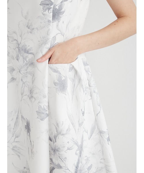 CELFORD（セルフォード）の「スカラネックフィット＆フレアワンピース