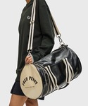 FRED PERRY(フレッドペリー)の「バッグ(ドラムバッグ)」