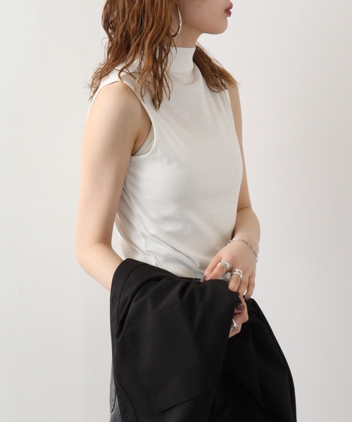 BRODIAEA(ブローディア)の「BRODIAEA シルクプロテイン加工ボトルノース(タンクトップ・レディース・ピンク/イエロー/ベージュ/ライトピンク/ブラック/アイボリー/グレイッシュベージュ・40)」の11枚目の写真