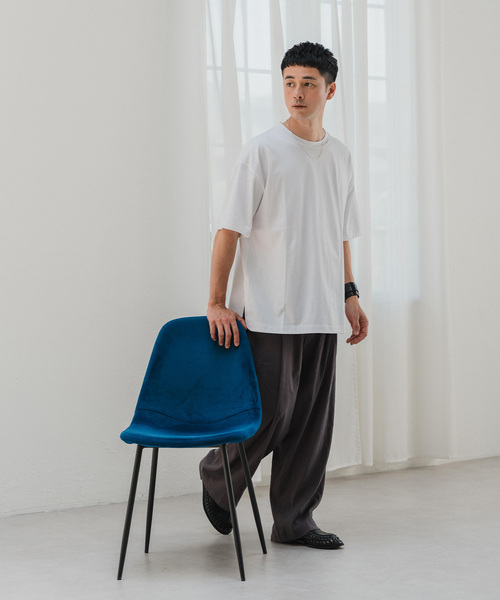 ATON(エイトン)の「【ATON / エイトン】別注 SUVIN60/2 SEMI ROUND-HEM Tシャツ(Tシャツ/カットソー・メンズ・ブラック/ネイビー/コバルトブルー/ホワイト/キャメル/ボルドー・4/6/2)」の14枚目の写真