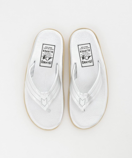  SLIPPER シルバー トングサンダル 箱付き ISLAND SLIPPER シルバー トングサンダル 箱付き - メルカリ