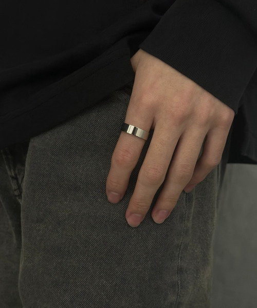 SILVER BULLET(シルバーバレット)の「『SBLTRS』ユニセックス 変形デザインリング(リング・レディース・A/B/C/D/E/F/G・5/4.5/FREE/8)」の12枚目の写真