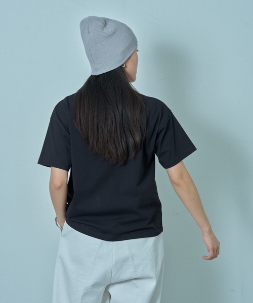 COLONY 2139(コロニートゥーワンスリーナイン)の「コンパクトカレッジTシャツ(Tシャツ/カットソー・レディース・ブラック/オフホワイト・FREE)」の6枚目の写真