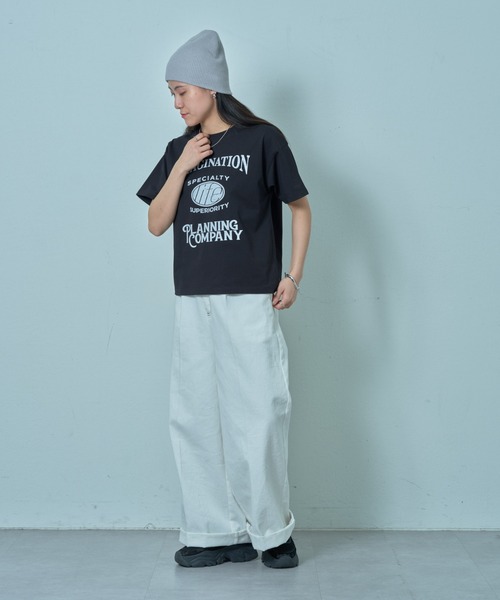 COLONY 2139(コロニートゥーワンスリーナイン)の「コンパクトカレッジTシャツ(Tシャツ/カットソー・レディース・ブラック/オフホワイト・FREE)」の9枚目の写真