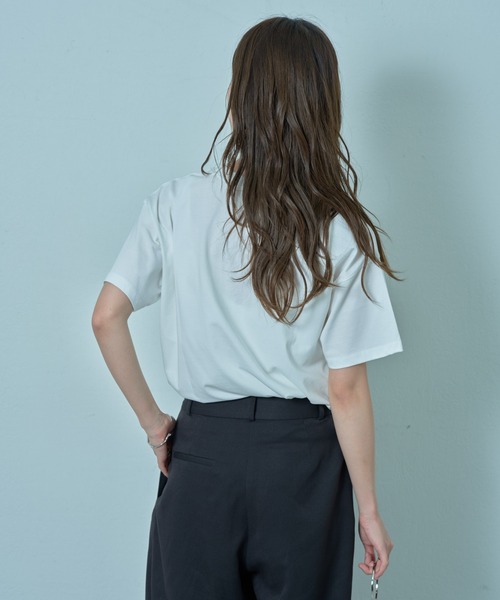 COLONY 2139(コロニートゥーワンスリーナイン)の「コンパクトカレッジTシャツ(Tシャツ/カットソー・レディース・ブラック/オフホワイト・FREE)」の12枚目の写真