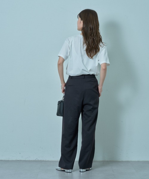 COLONY 2139(コロニートゥーワンスリーナイン)の「コンパクトカレッジTシャツ(Tシャツ/カットソー・レディース・ブラック/オフホワイト・FREE)」の19枚目の写真