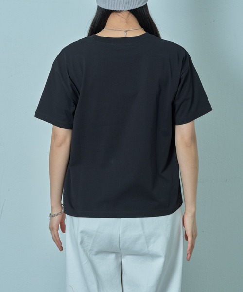 COLONY 2139(コロニートゥーワンスリーナイン)の「コンパクトカレッジTシャツ(Tシャツ/カットソー・レディース・ブラック/オフホワイト・FREE)」の22枚目の写真