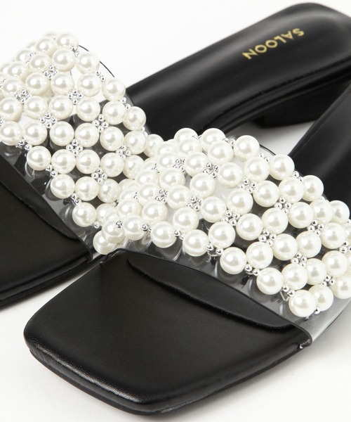 saloon（サルーン）の「SALOON(サルーン)/ パールフラットサンダル（サンダル・レディース・オフホワイト/ブラック・MEDIUM/LARGE）」の11枚目の写真