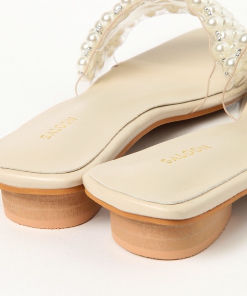 saloon（サルーン）の「SALOON(サルーン)/ パールフラットサンダル（サンダル・レディース・オフホワイト/ブラック・MEDIUM/LARGE）」の16枚目の写真