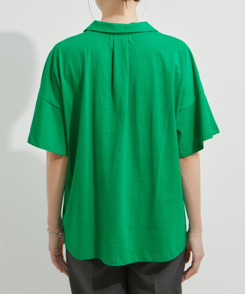 le cercle ADAM ET ROPE'（ルセルクルアダムエロペ）の「スキッパーフレアＴシャツ（Tシャツ/カットソー・レディース・ホワイト/ブラック/ブラウン/グリーン・FREE）」の14枚目の写真