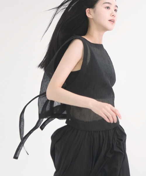 【eunoia】新品未使用タグ付き！黒 ベスト・ジレ　韓国大人気ブランド eunoia | ナイロン ジップベスト WOMEN（その他アウター