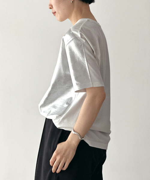 AP STUDIO(エーピーストゥディオ)の「メタルプリントTシャツ(Tシャツ/カットソー・レディース・ホワイト・FREE)」の2枚目の写真