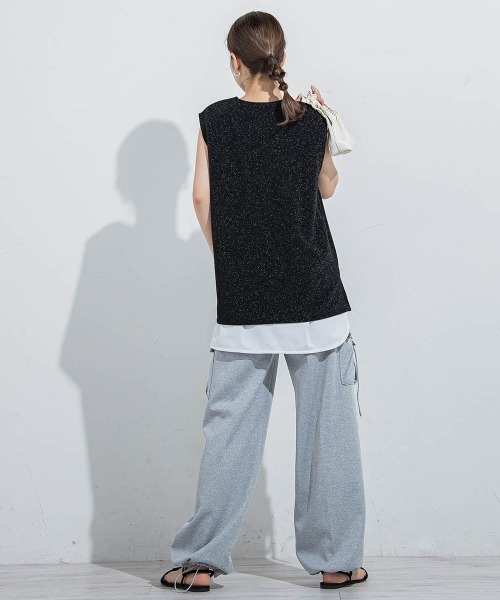 VICKY（ビッキー）の「【セットアップ対応】ラメVタンクトップ≪手洗い可能≫（タンクトップ・レディース・ブラック/シルバー系その他・M）」の3枚目の写真