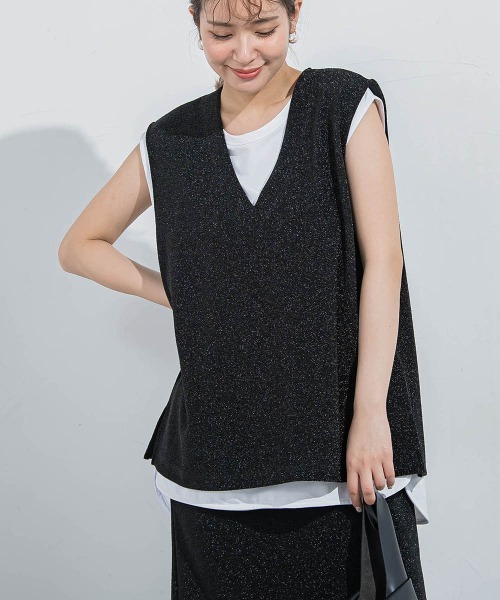 VICKY（ビッキー）の「【セットアップ対応】ラメVタンクトップ≪手洗い可能≫（タンクトップ・レディース・ブラック/シルバー系その他・M）」の5枚目の写真