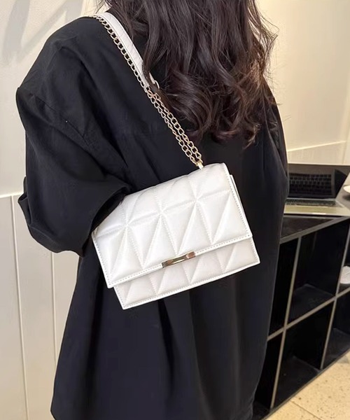 Amulet(アミュレット)の「キルティング柄ショルダーバッグ(ショルダーバッグ・レディース・ブラック/ベージュ/ホワイト・FREE)」の6枚目の写真