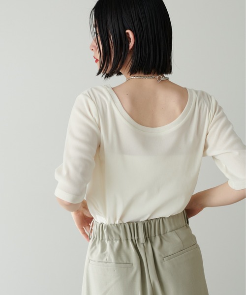 LARUTA(ラルータ)の「【LARUTA】ベロアチュール半袖プルオーバー(Tシャツ/カットソー・レディース・グリーン系その他/ブラック/アイボリー/チャコールグレー・FREE)」の6枚目の写真