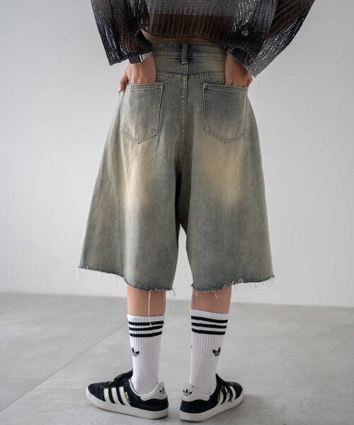 dispark(ディスパーク)の「DISPARK/ウオッシュドデニムハーフパンツ(デニムパンツ・レディース・ライトインディゴブルー/インディゴブルー・MEDIUM/LARGE)」の11枚目の写真