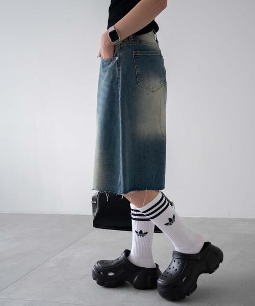 dispark(ディスパーク)の「DISPARK/ウオッシュドデニムハーフパンツ(デニムパンツ・レディース・ライトインディゴブルー/インディゴブルー・MEDIUM/LARGE)」の6枚目の写真