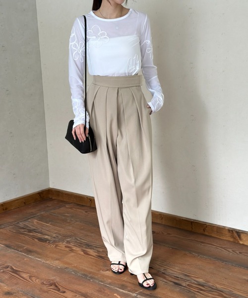 Per sist ence(パーシエンス)の「シアーコード刺繍プルオーバー(Tシャツ/カットソー・レディース・パープル/アイボリー/ブラック/グレイッシュベージュ・FREE)」の17枚目の写真