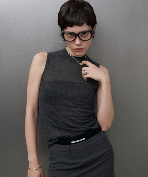 JOSE MOON（ジョゼムーン）の「KLEIN LAME SHEER KNIT/クラインラメシアーニット（ニット/セーター・レディース・ベージュ/グレー/ブラック・FREE）」の16枚目の写真